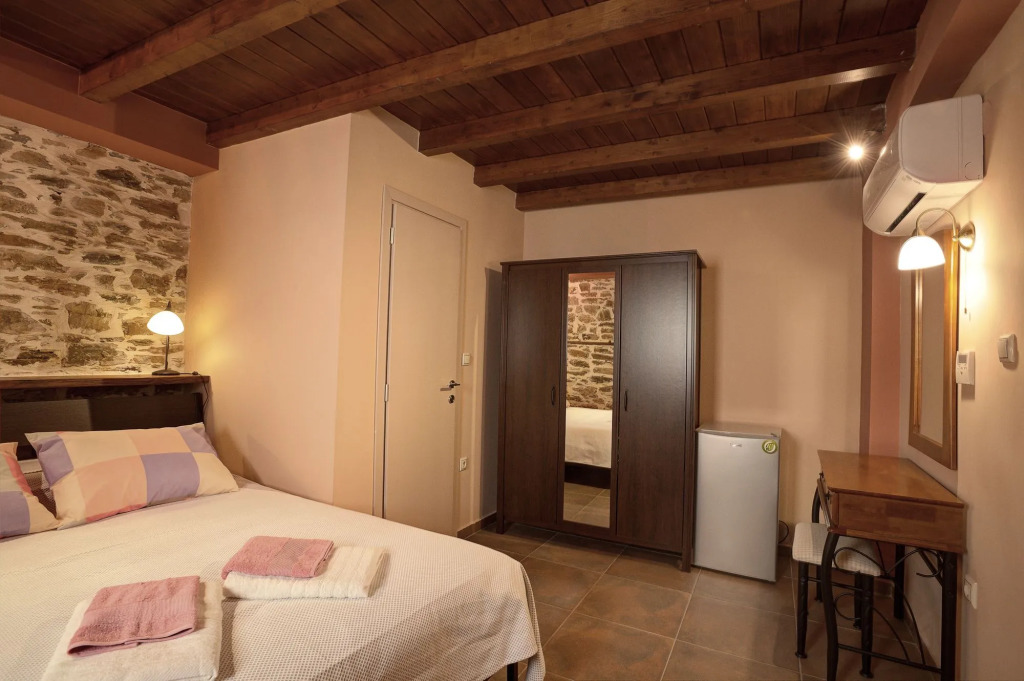 Thalia Traditional Guest House