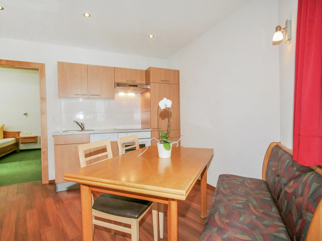 Apartment La Luna by Interhome