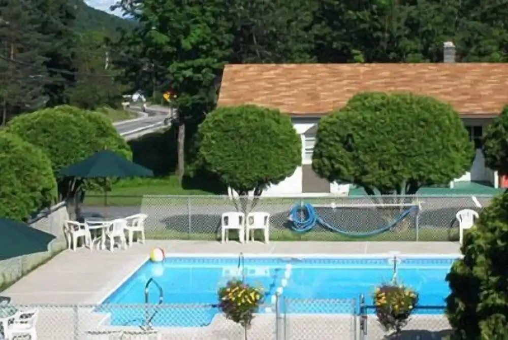 Moose Brook Motel