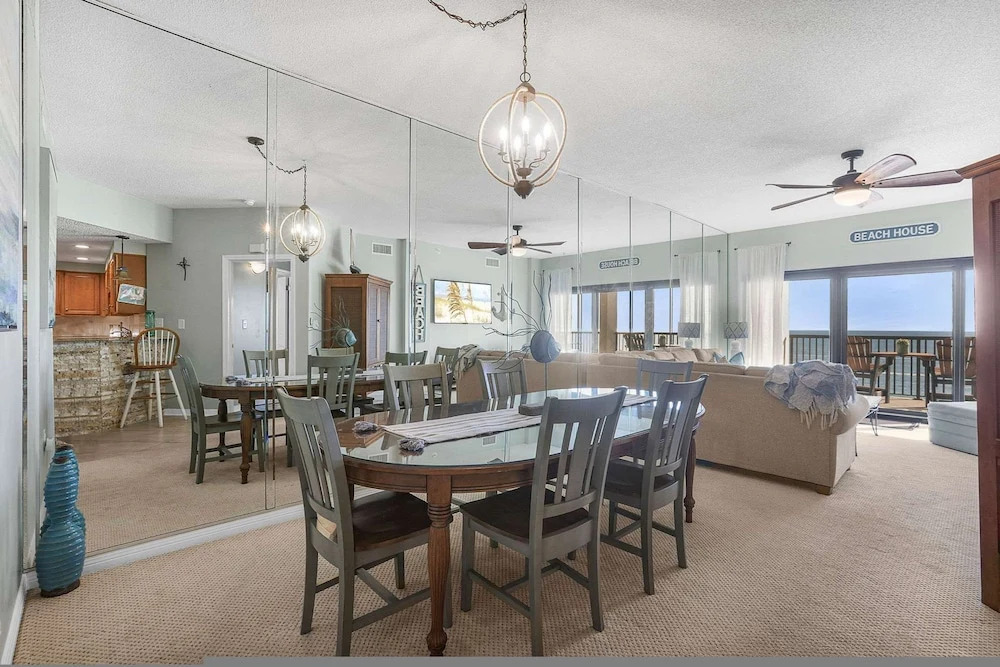 Palms 915- Premier Beachfront Condo 3 Bedrooms Sleeps 8 9th Floor