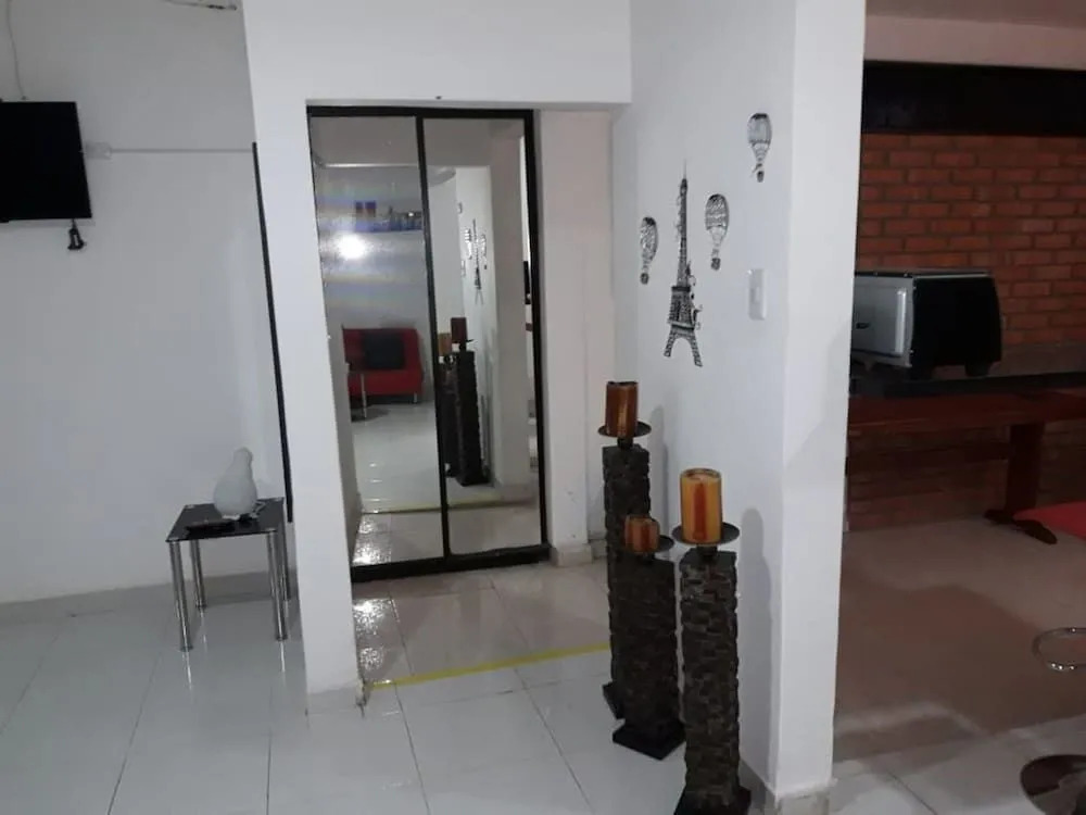 Aparta Hotel El Bosque zz
