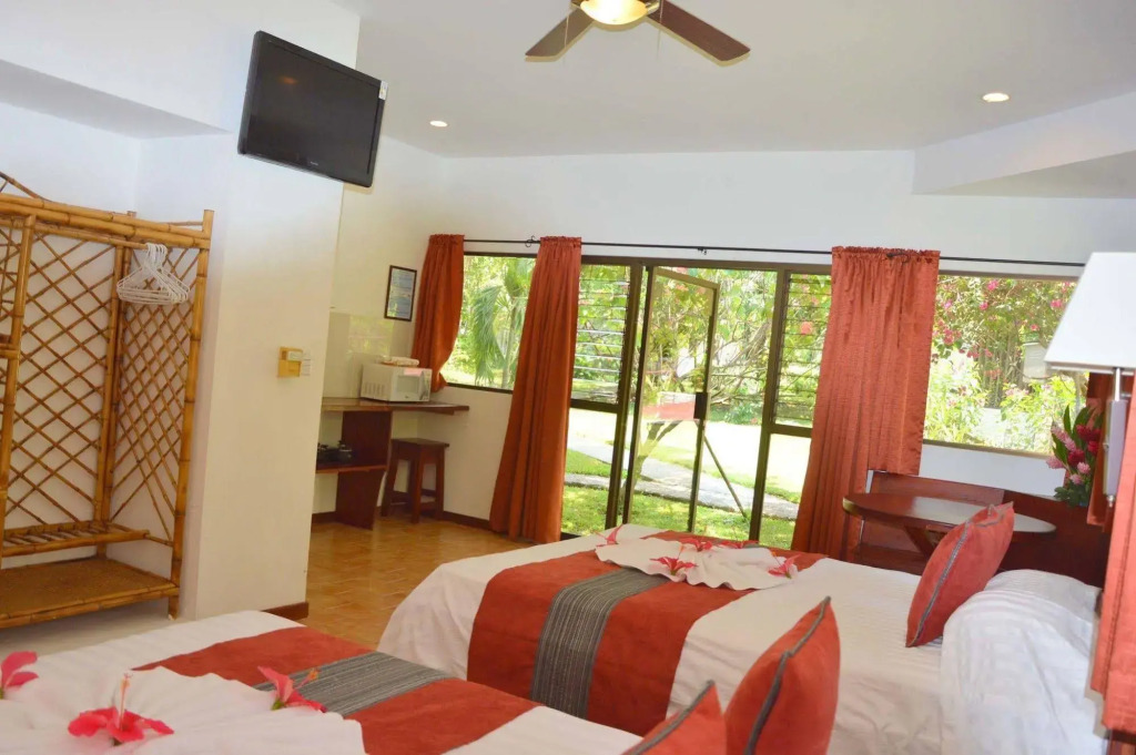 Hotel Villas Rio Mar