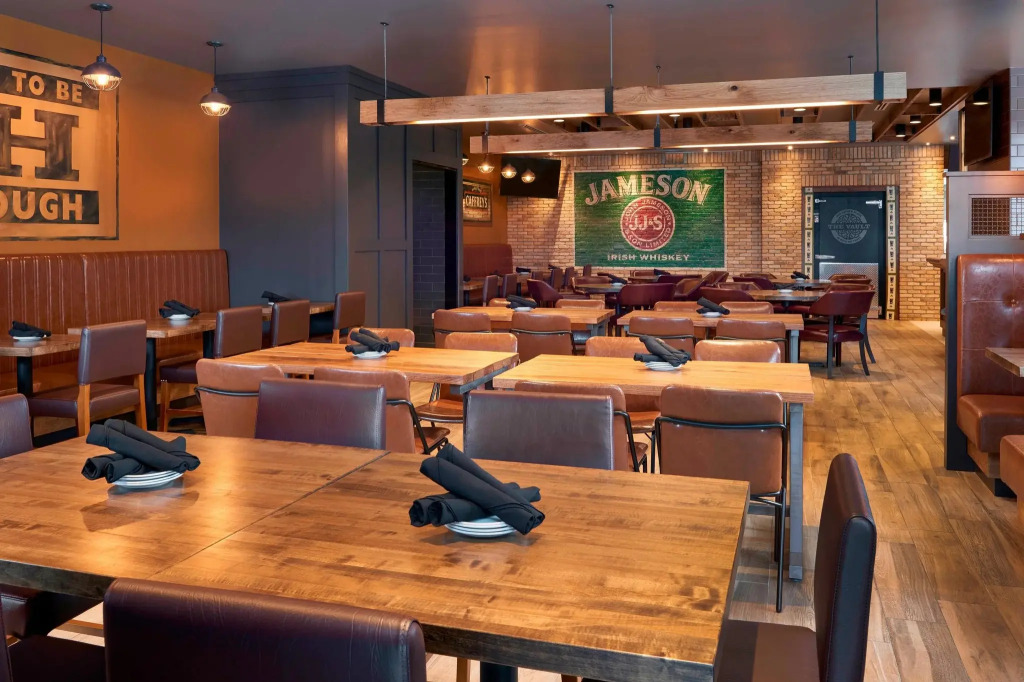 Four Points by Sheraton Toronto Airport East