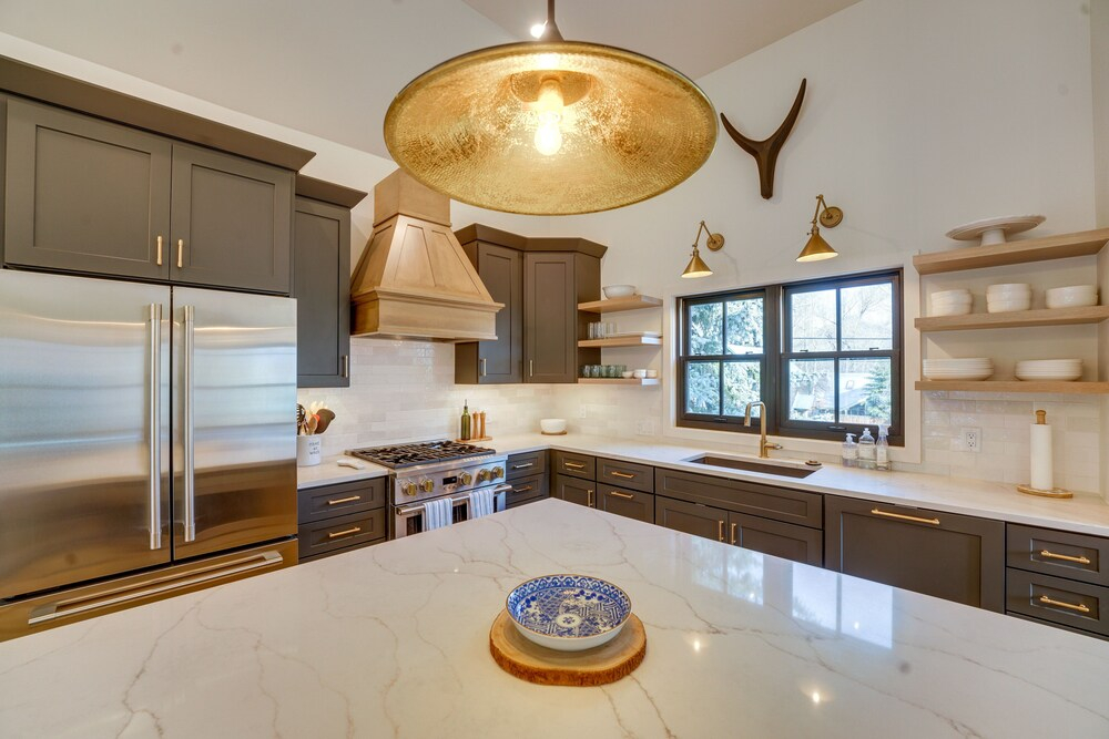 Inviting & Renovated Home in Crested Butte