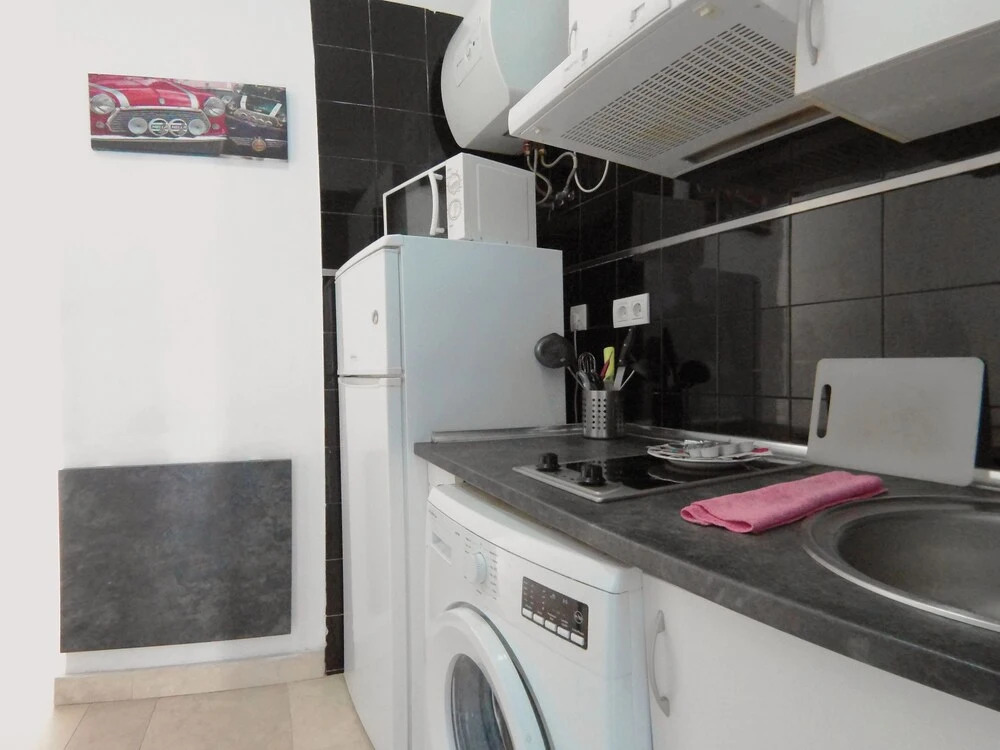 Estudio/Dúplex en bajos y patio int 4m2 en Puerta del Angel AZC1