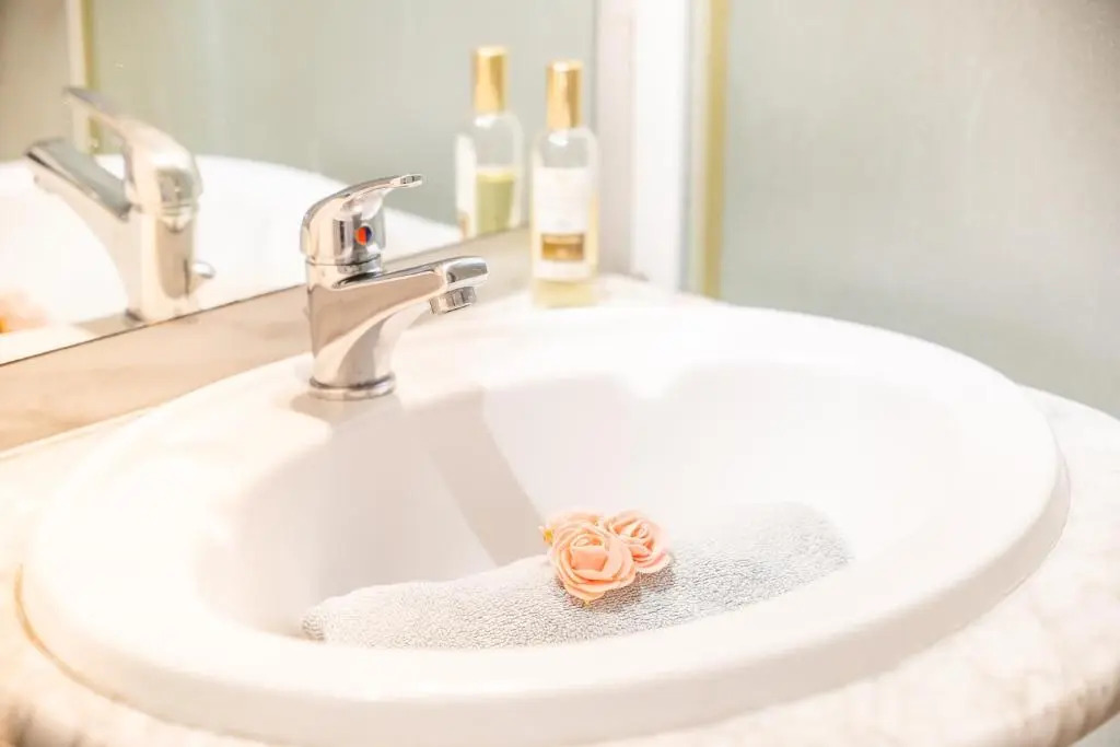 SUN7 STUDIO -FACE PLAGE- WIFI-PARKING -PISCINE - CoHôteConciergerieLaGrandeMotte