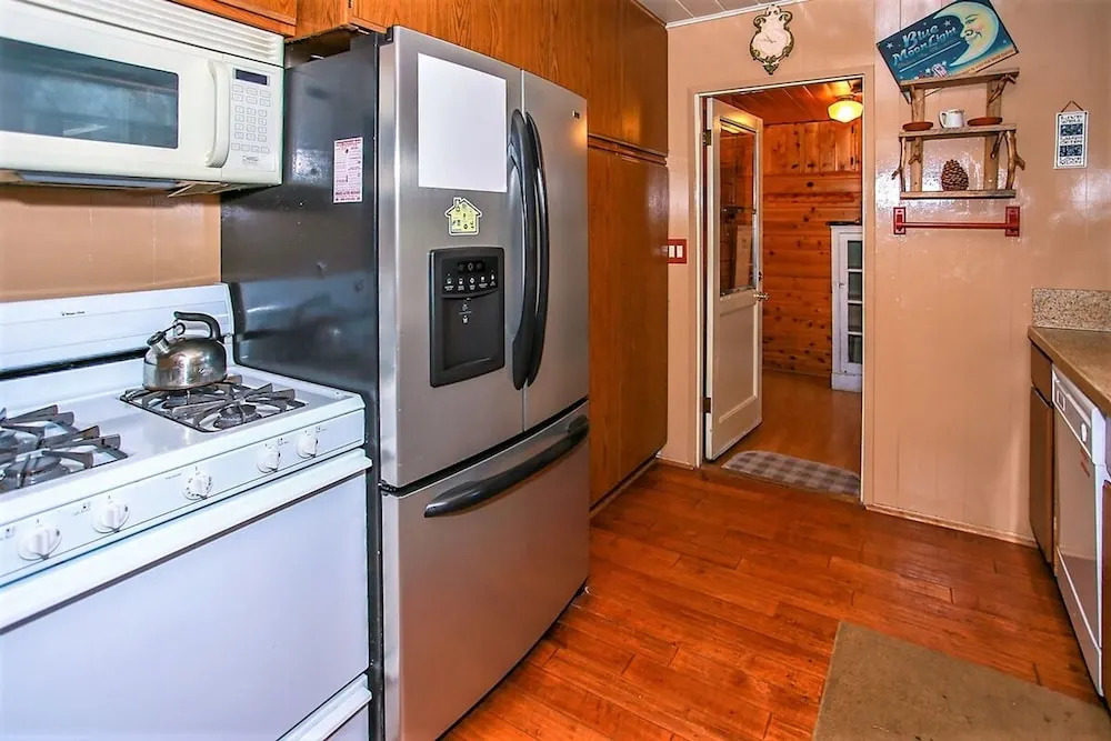 Camp Scarlett-1723 by Big Bear Vacations