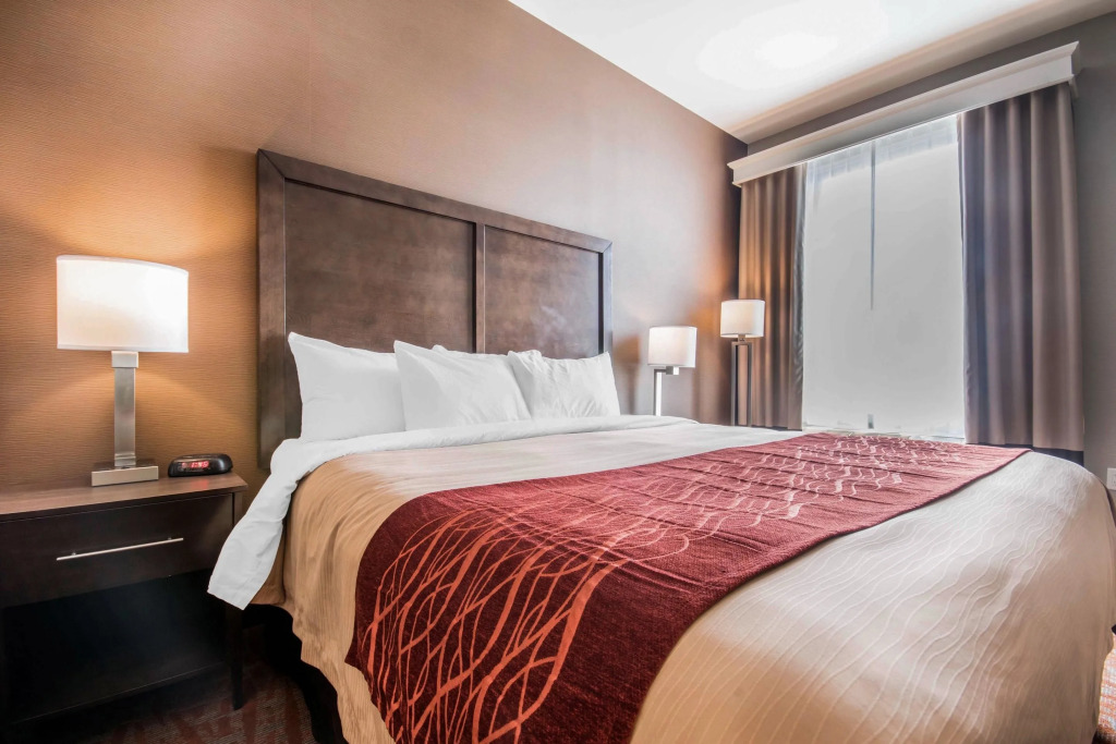 Comfort Inn & Suites