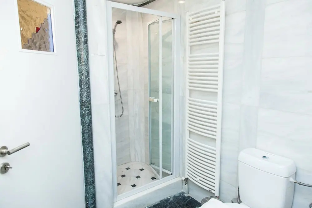 Chic Charming Central Athens Apt.