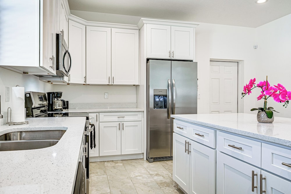 Brand New! Modern Tampa Getaway w/ Private Yard