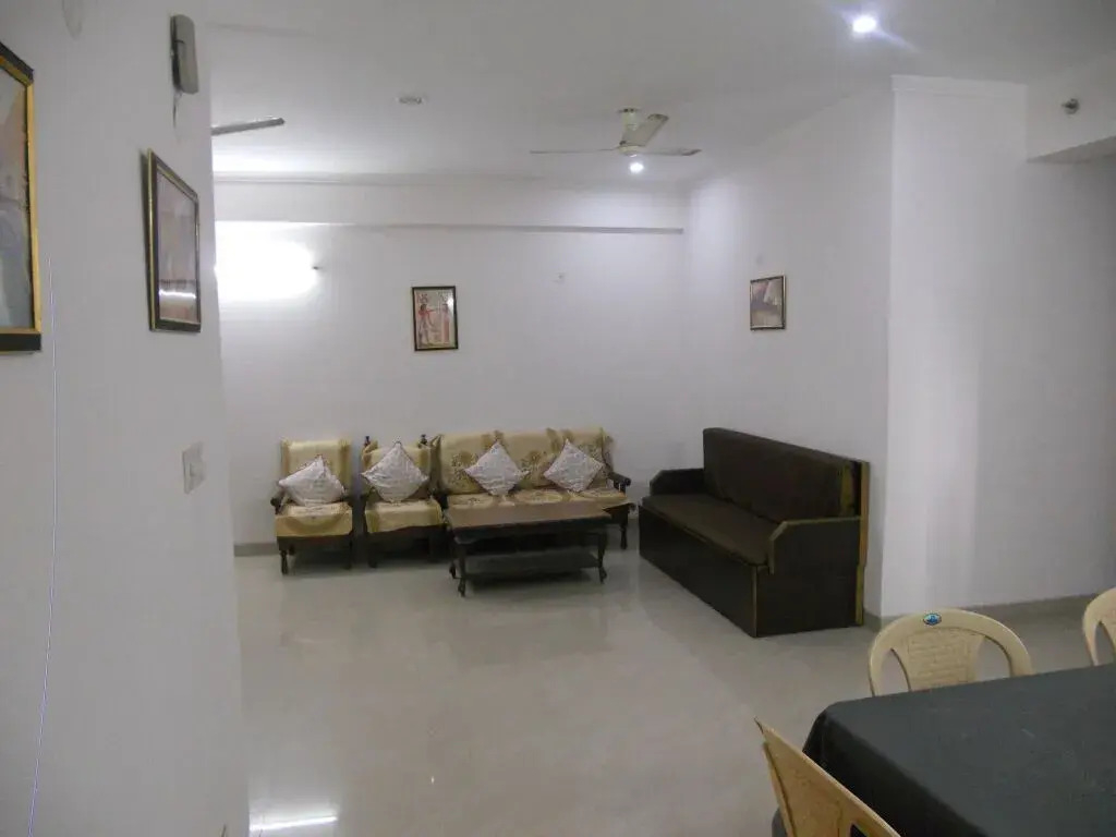 Desire Green Apartment