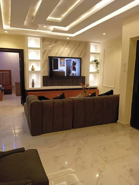 Less2More Luxury Suites