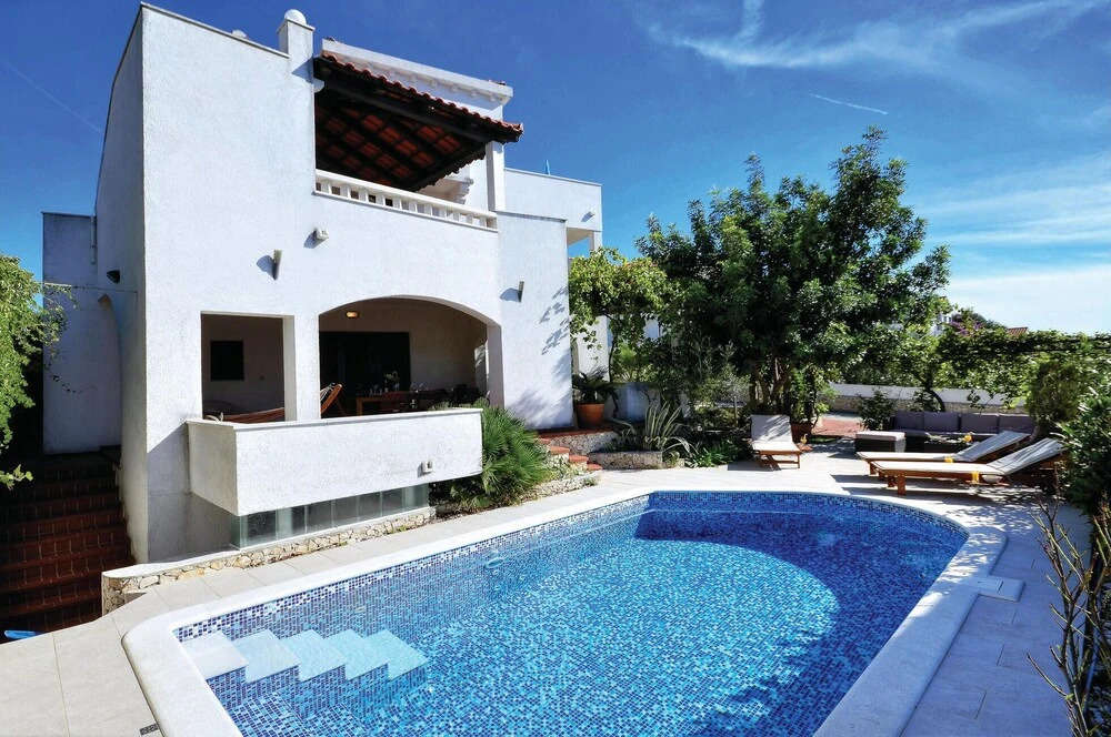 Gorgeous Home In Kanica