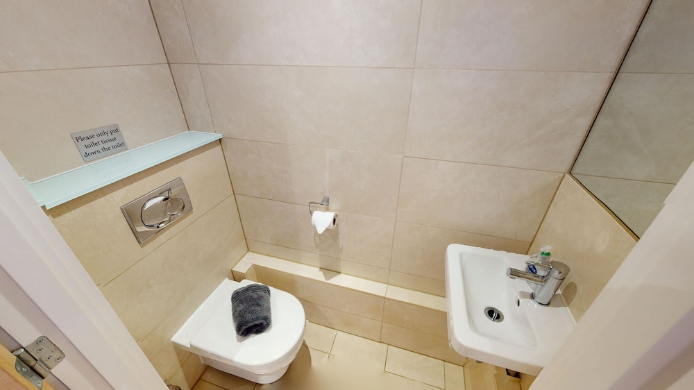 SAUNTON POINT BREAK 2 Bedrooms