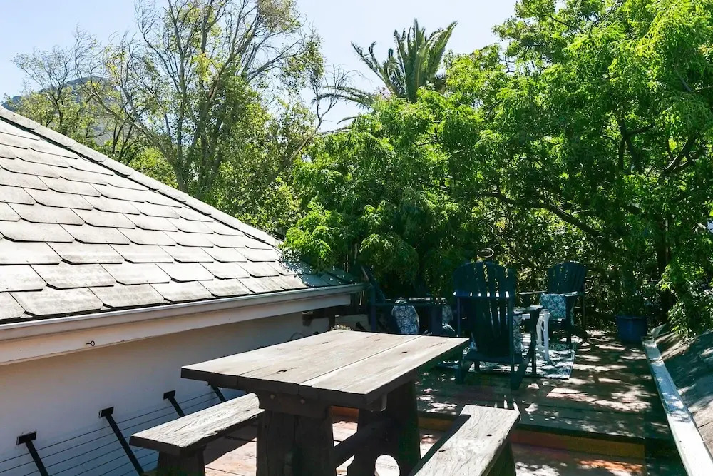 Faure Street 20(No Front Desk Contact The Property 5 Days In Advance)