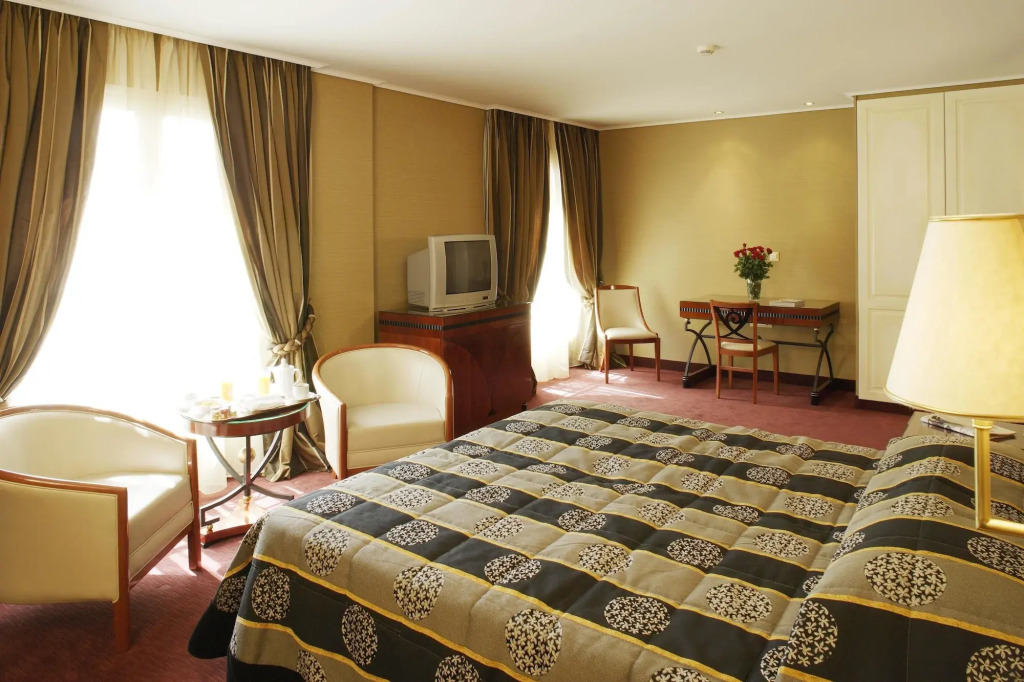 Piraeus Theoxenia Hotel