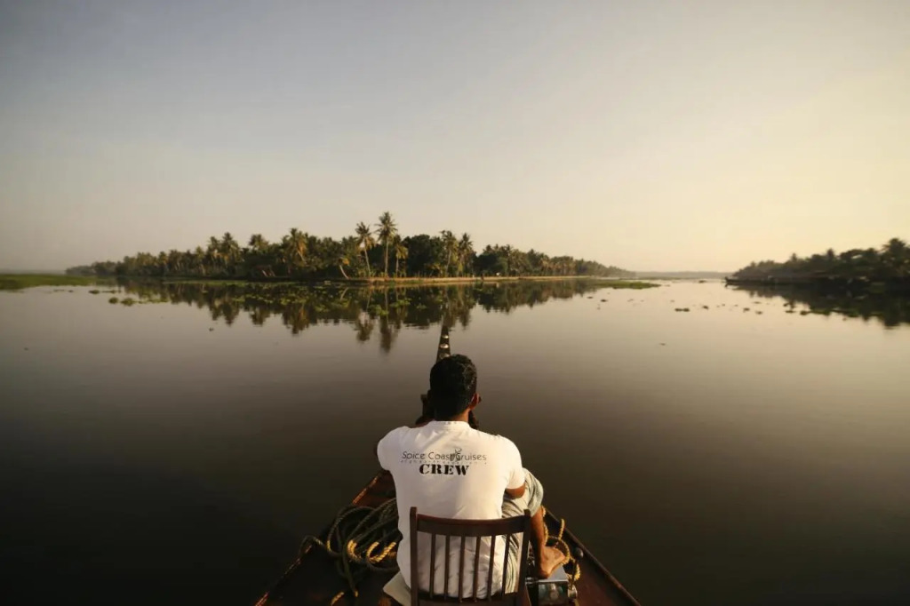 Spice Coast Cruises - Houseboat, A CGH Earth Experience