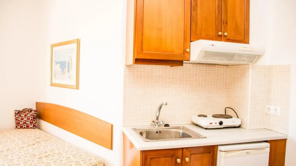 Villa Aphrodite Hotel Apartments Studios by Estia