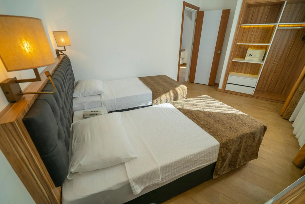 Kleopatra Celine Hotel