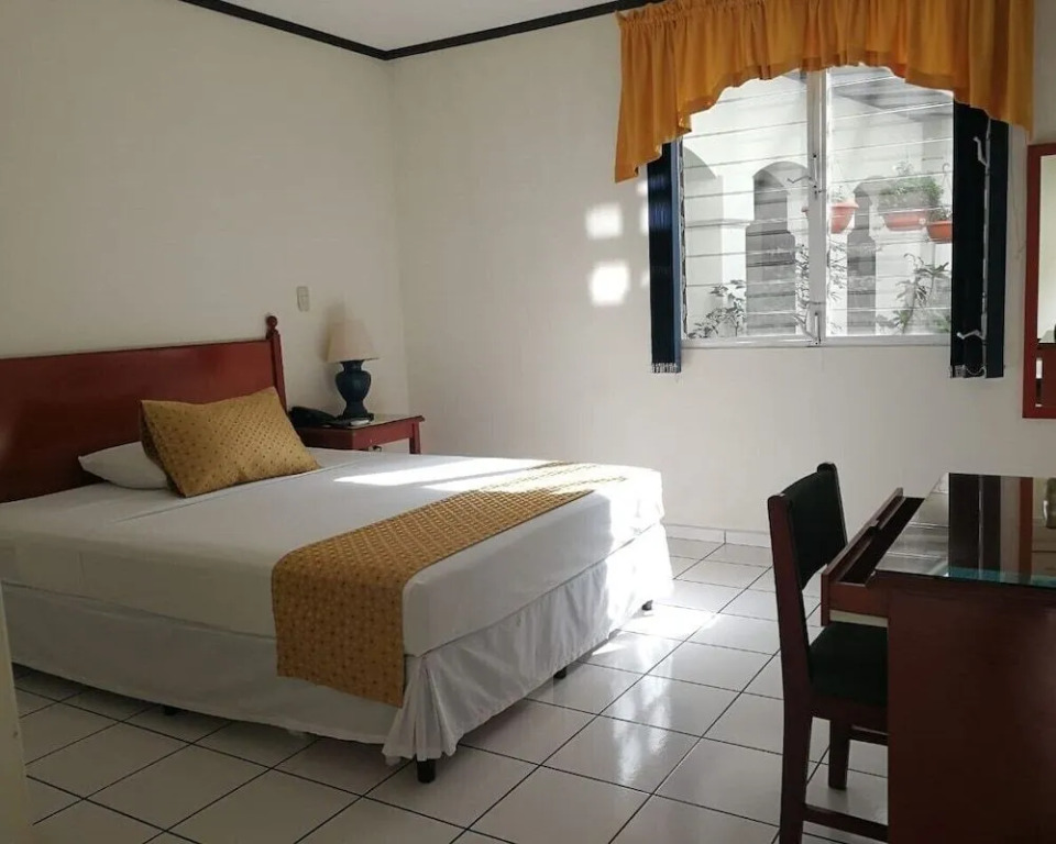 Hotel Villa Serena San Benito