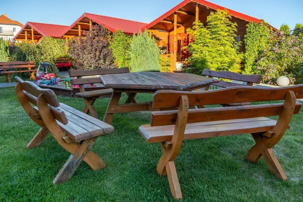 Holiday Cottages, hot tub and Sauna Included