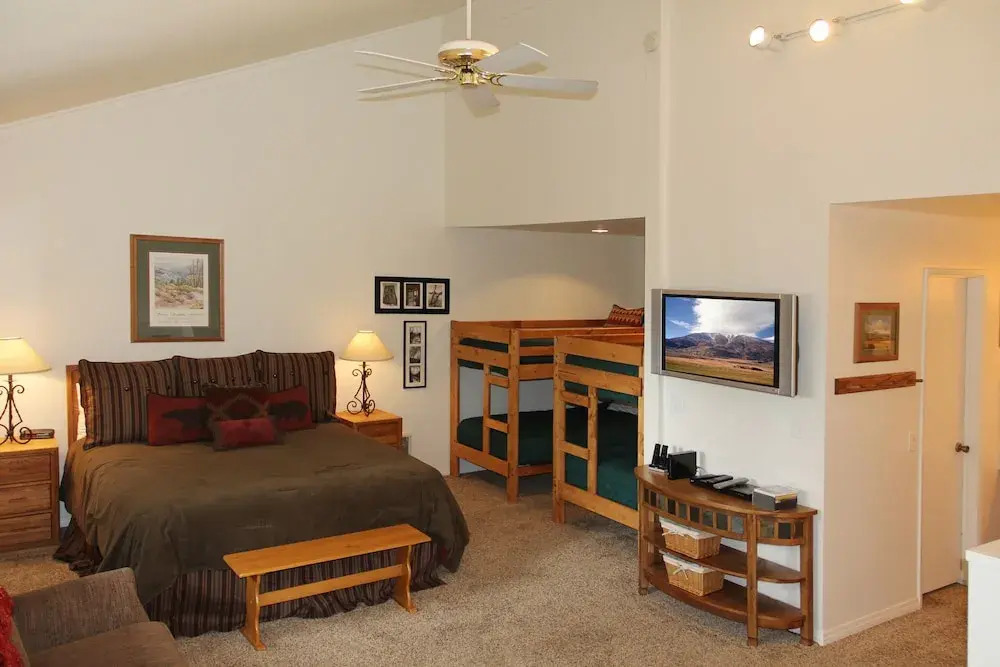 St, Anton Wooded View 2-Bedroom Condos with Ski Lockers
