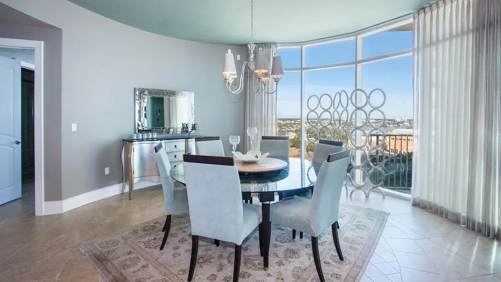 Spacious Four Bedroom With Wrap-around Balcony - Unit Tpd0901