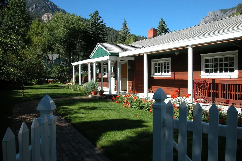 Secret Garden Bed & Breakfast