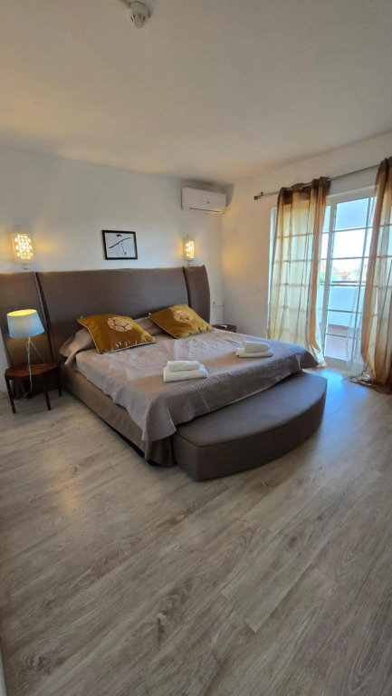 Sea view Penthouse 10 min walking Albufeira old town and Beach Pescadores