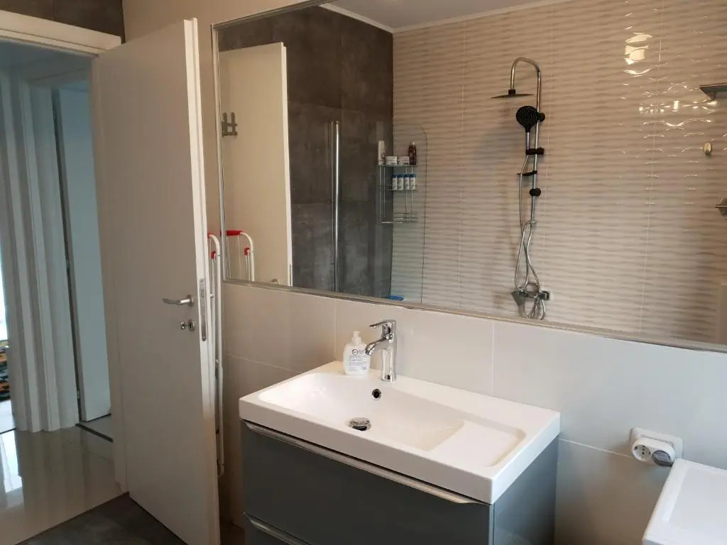 VillaGrey Residence Tunari