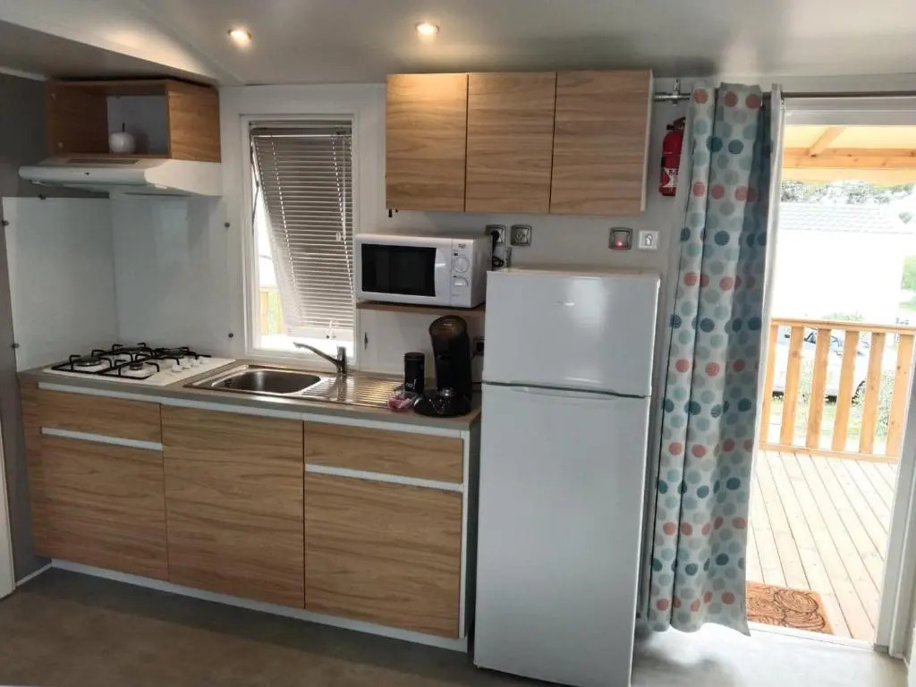 Mobilhome tout confort en camping 4* à 40m de la plage