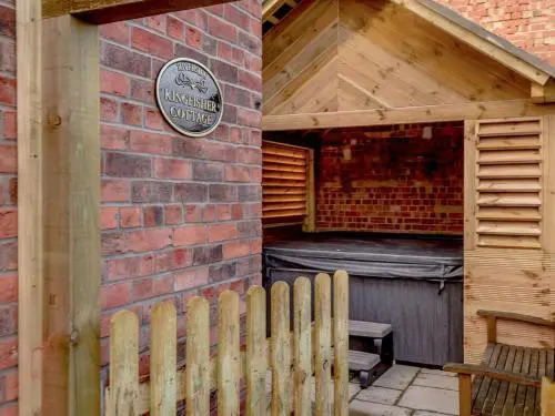 Kingfisher Cottage