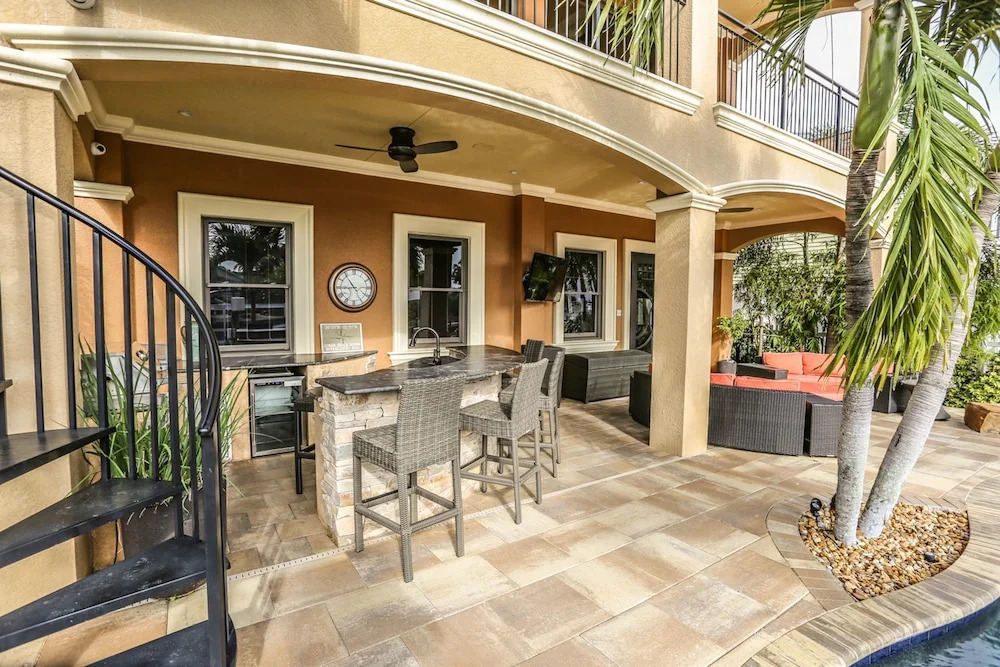 425 Palermo Circle