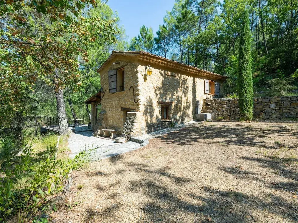 18th Century, Cosy Middle House in Barjols