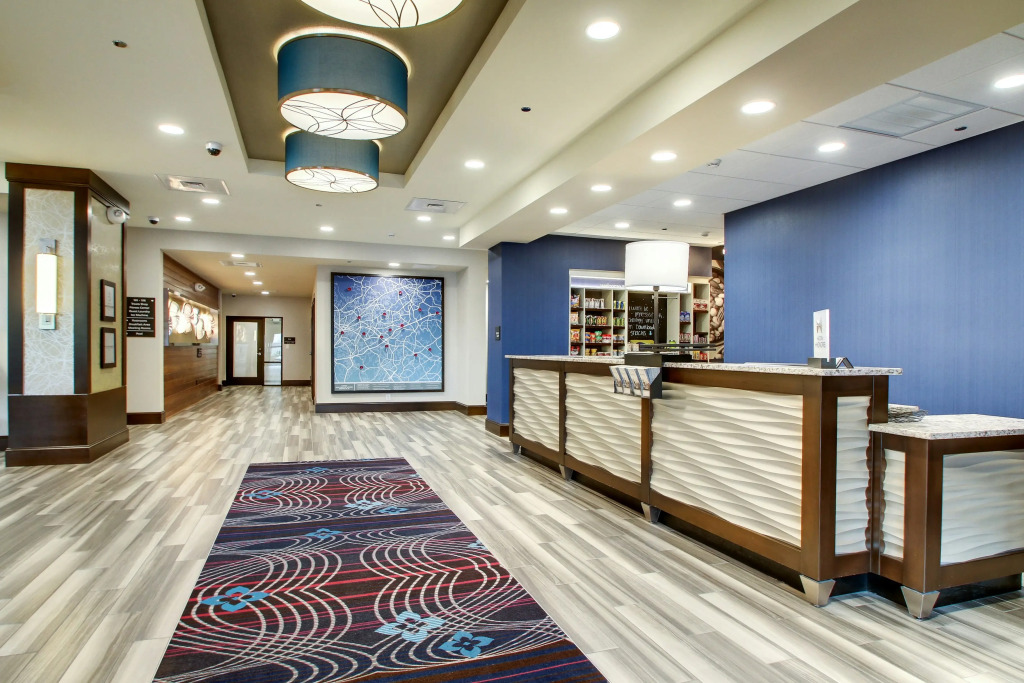 Hampton Inn & Suites Greenville Airport