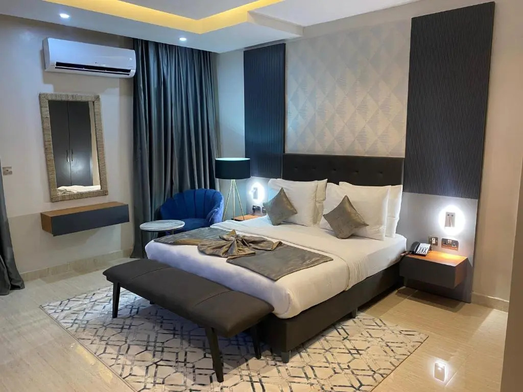Walis Suites