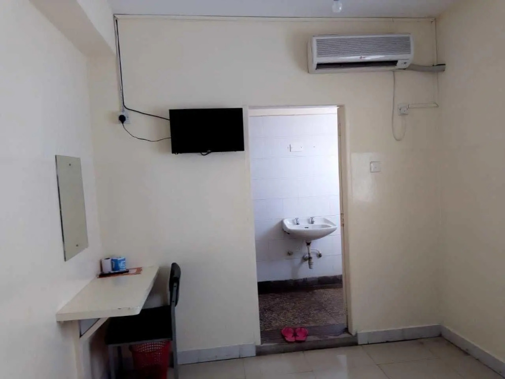 Metric Annex Hotel