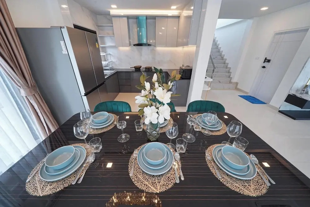 Southern Peak Pool Villa HuayYai Pattaya