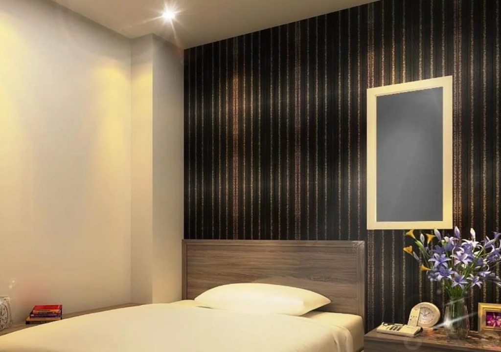 Iris Hotel