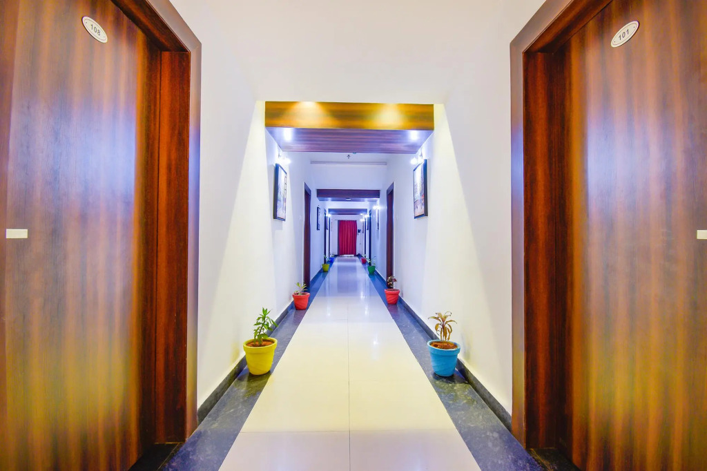 FabHotel Pentagon Next - Bhubaneswar Railway Station