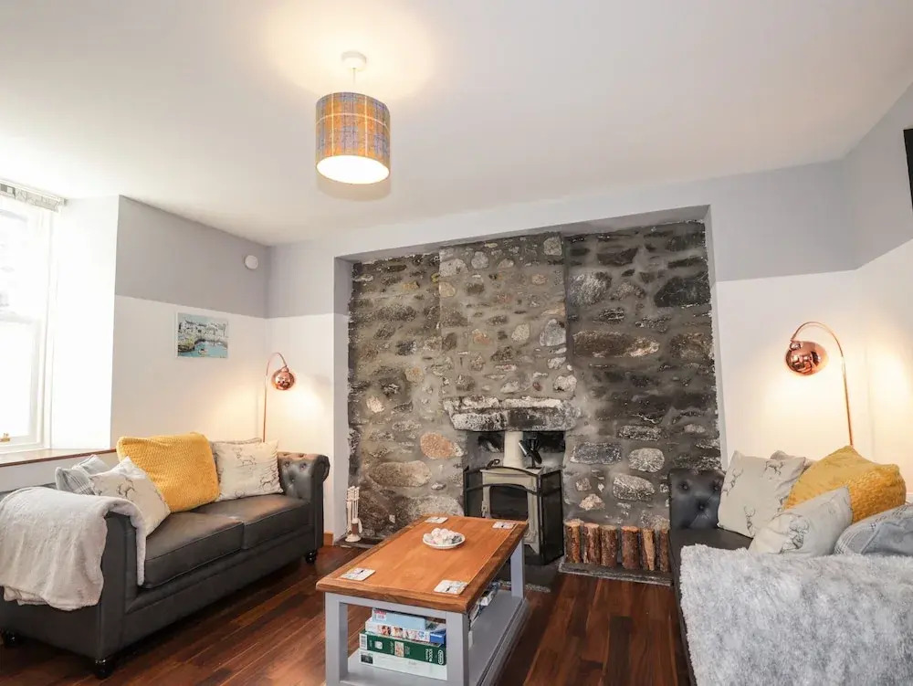2 Seafield Place