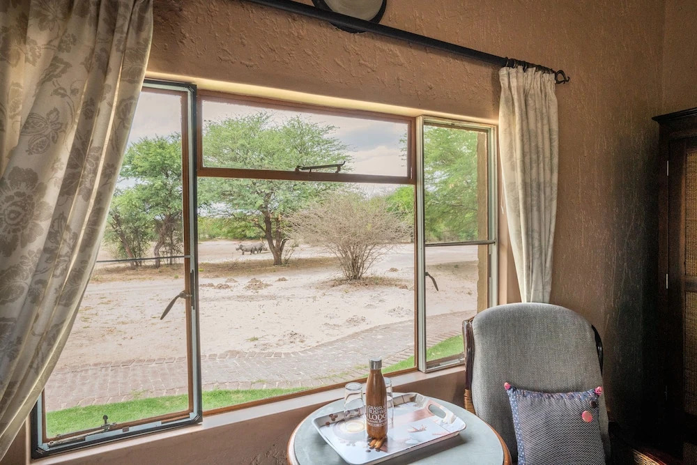 Grassland Safari Lodge