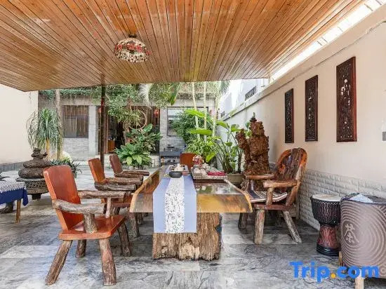 Mangshi Yun'anju Bed and Breakfast