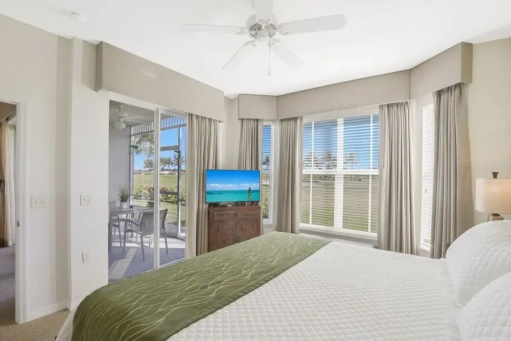 Greenlinks 312, Naples Florida Vacation Rentals 2 Bedroom Condo by Redawning
