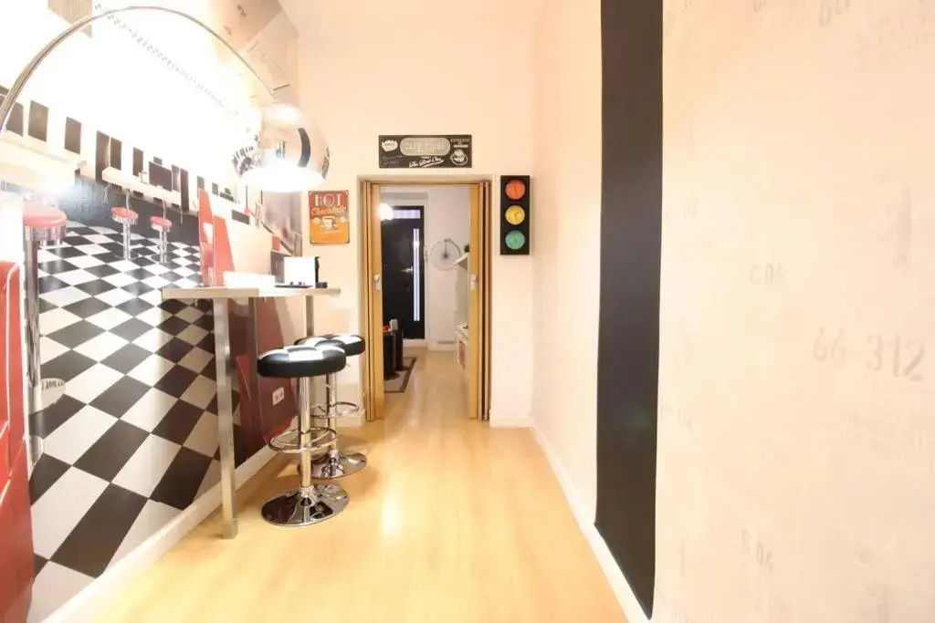 Céntrico Apartamento Estilo Pop-Art by Batuecas