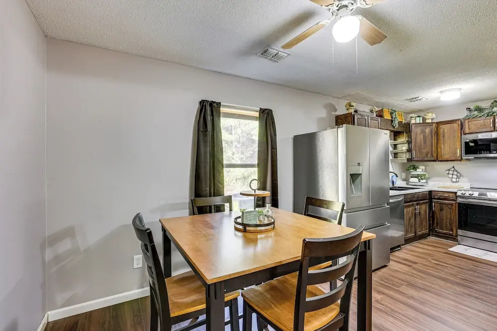 12 Mi to Dtwn Savannah: Remodeled Family Getaway!