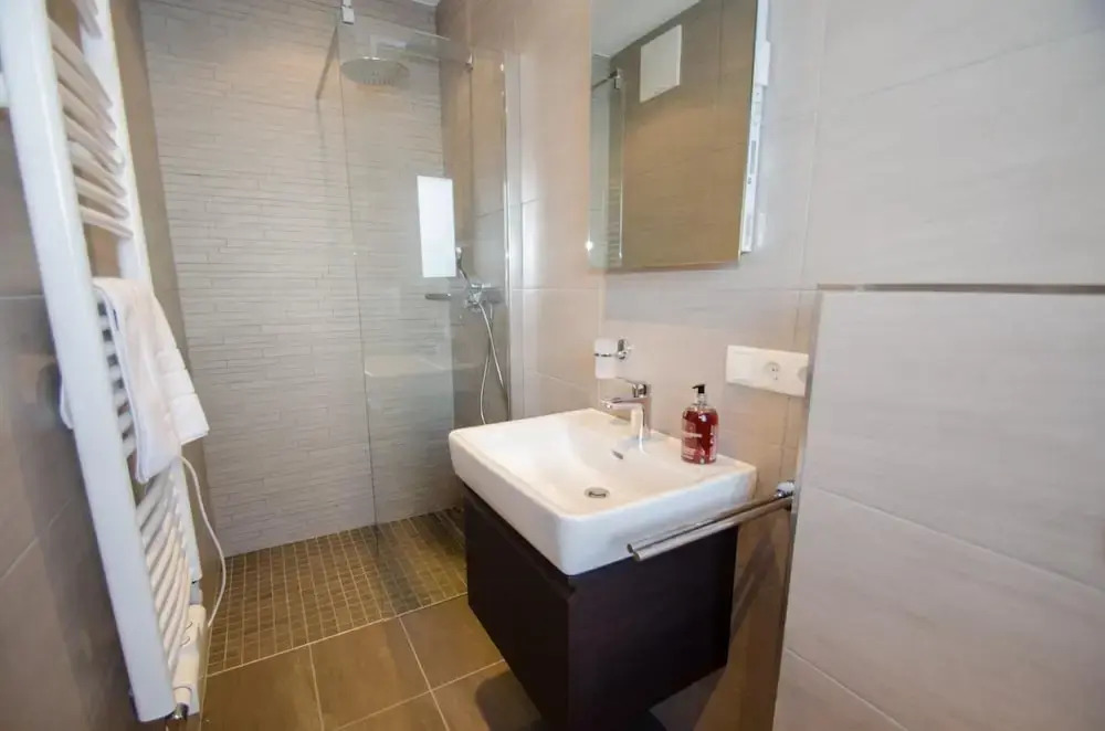 Superb Alpine Lodges Zell am See 4pax