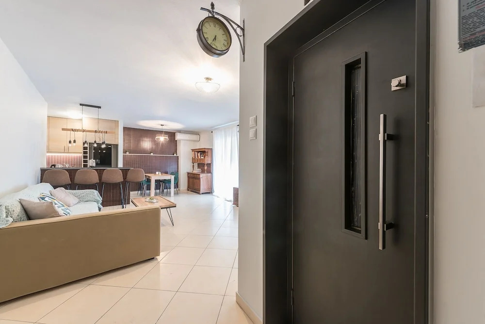 New Syntagma Urban Apartment