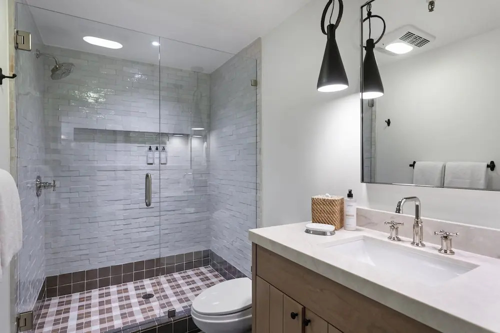 Pine Inn 9 - Two Bedroom with Spa Trail's End Lodge 2 Condo