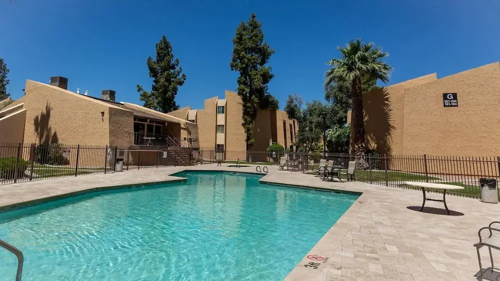 Ultra Modern Old Town Scottsdale 3 Bedroom!